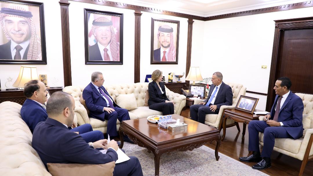وزير_الهجرة_العراقي